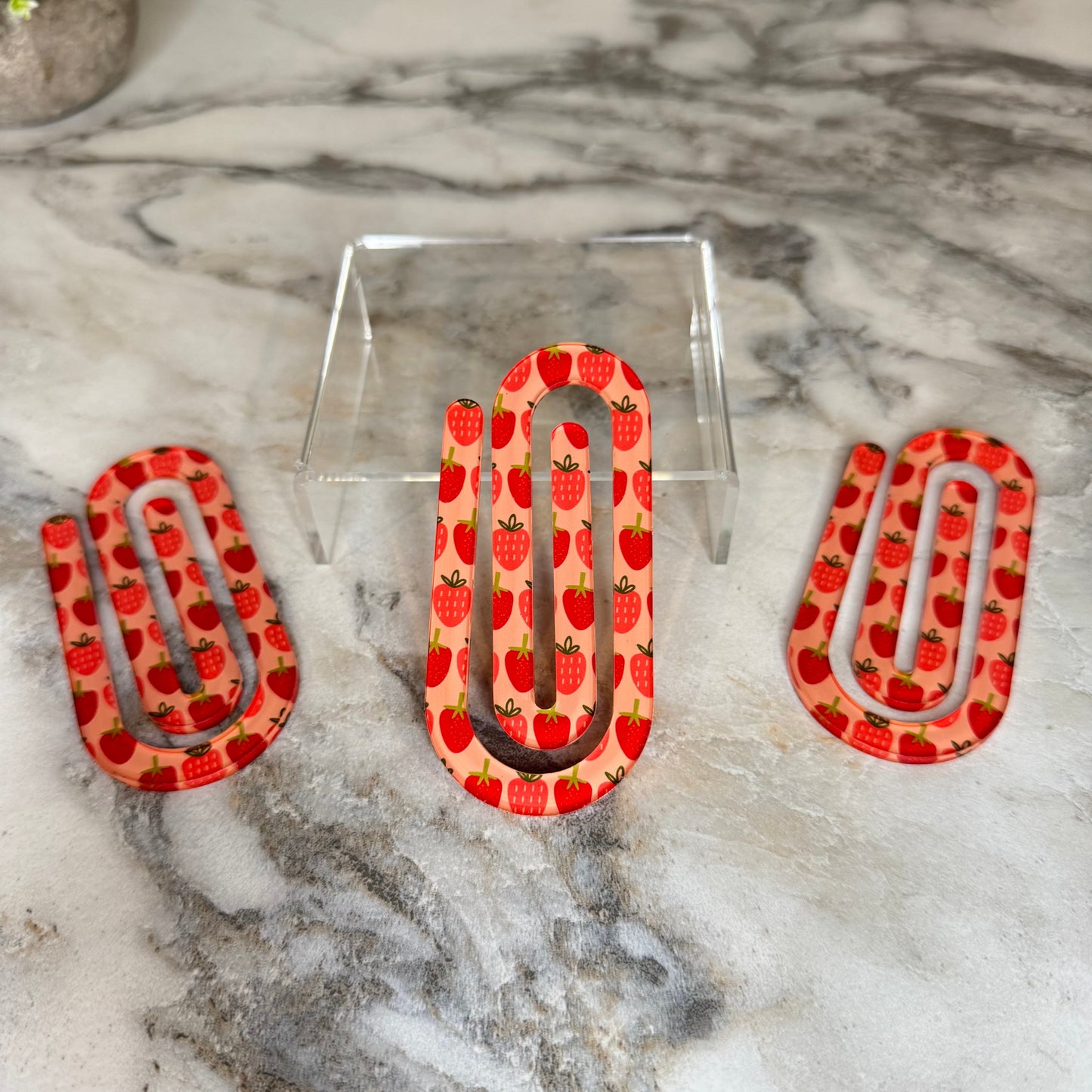 Jumbo Paperclip - Strawberries