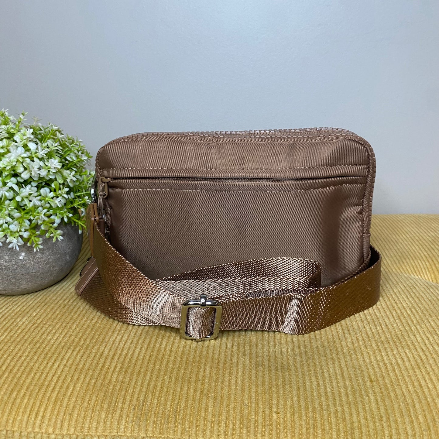 Remi - Nylon Crossbody Solid - PREORDER