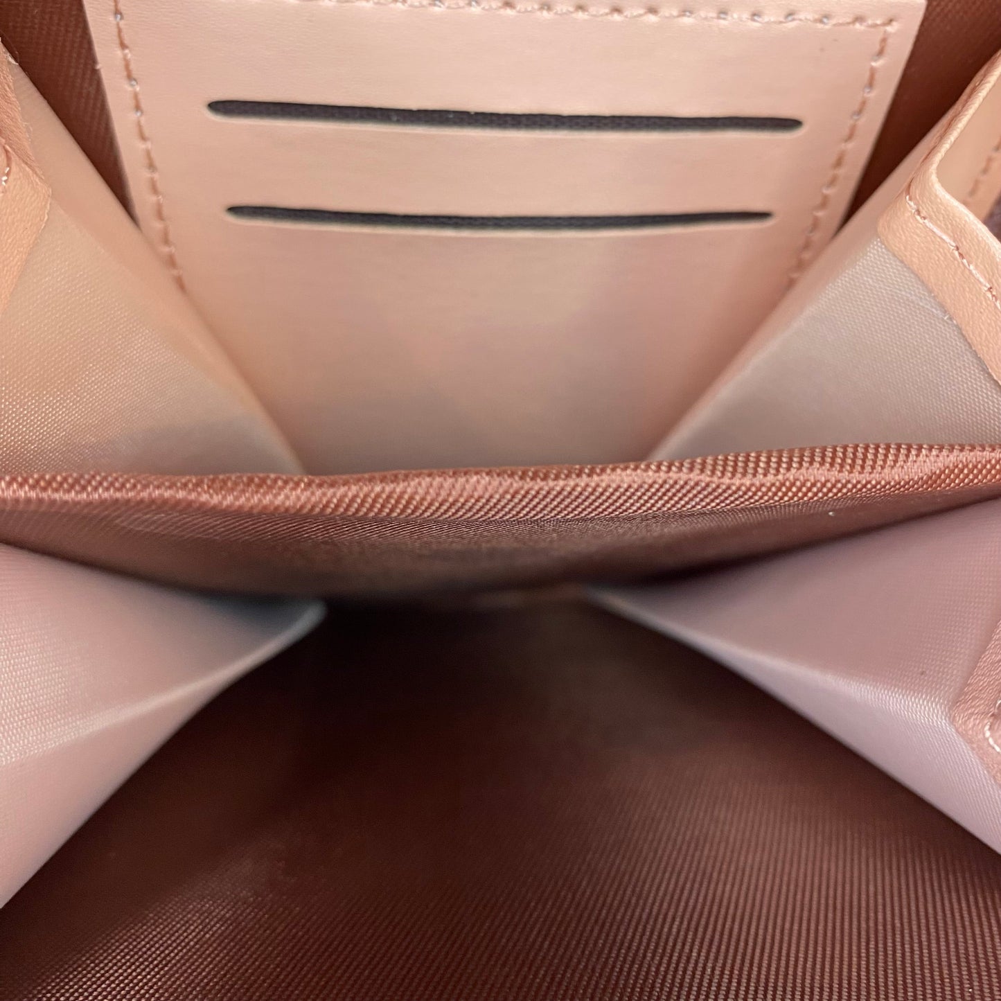 Ivy Crossbody Wallet + Purse - Medium Pink